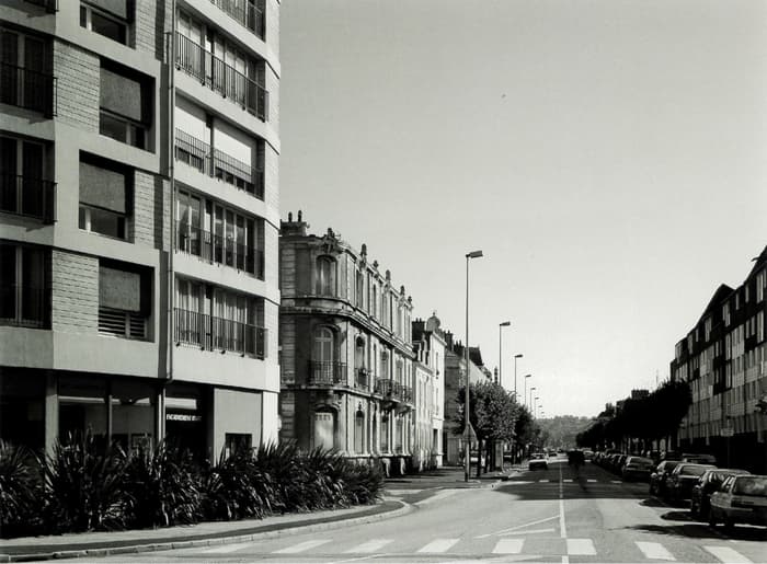 Levez les yeux ! Visite guidée de l'exposition "Cherbourg dans les années 2000" · photo 1