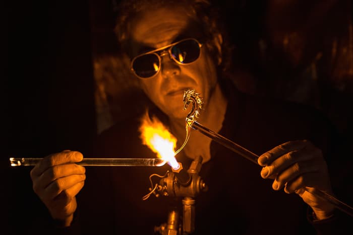 À la découverte d'un métier d'exception : fileur de verre · photo 1