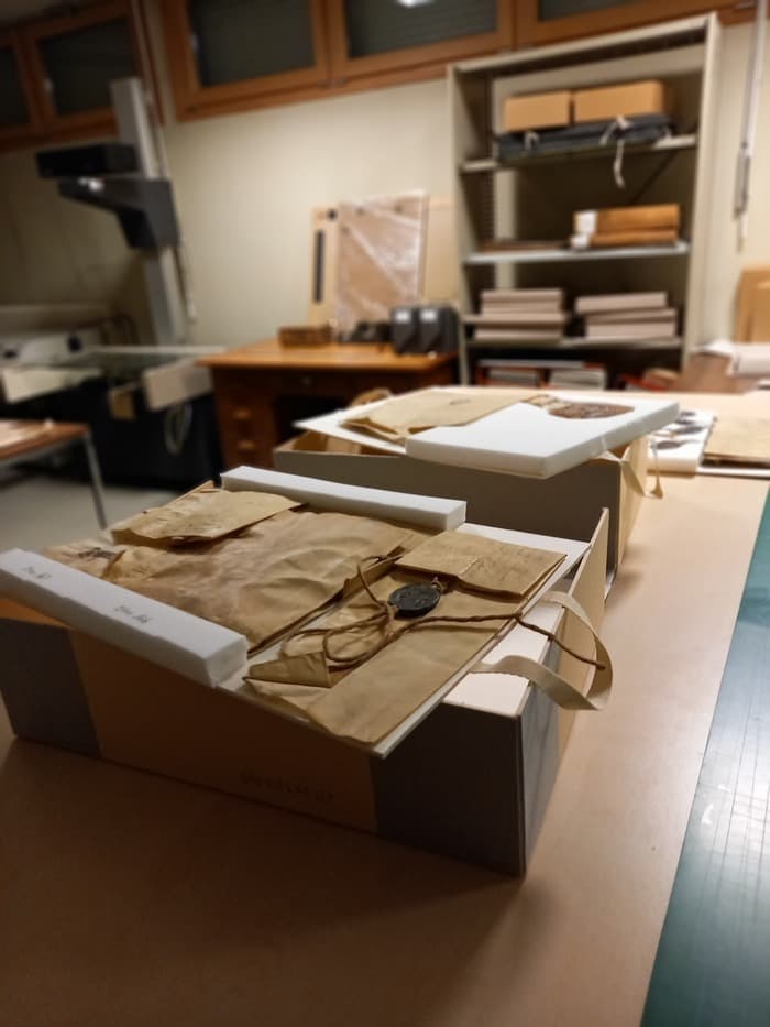 Les archives à l'épreuve du temps. Les défis de la sauvegarde d'un patrimoine éminemment fragile · photo 1
