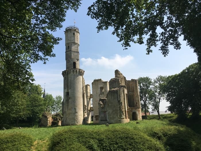 Visite du site du château de Folleville · photo 1