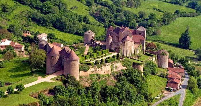 Visite guidée du château de Berzé · photo 1