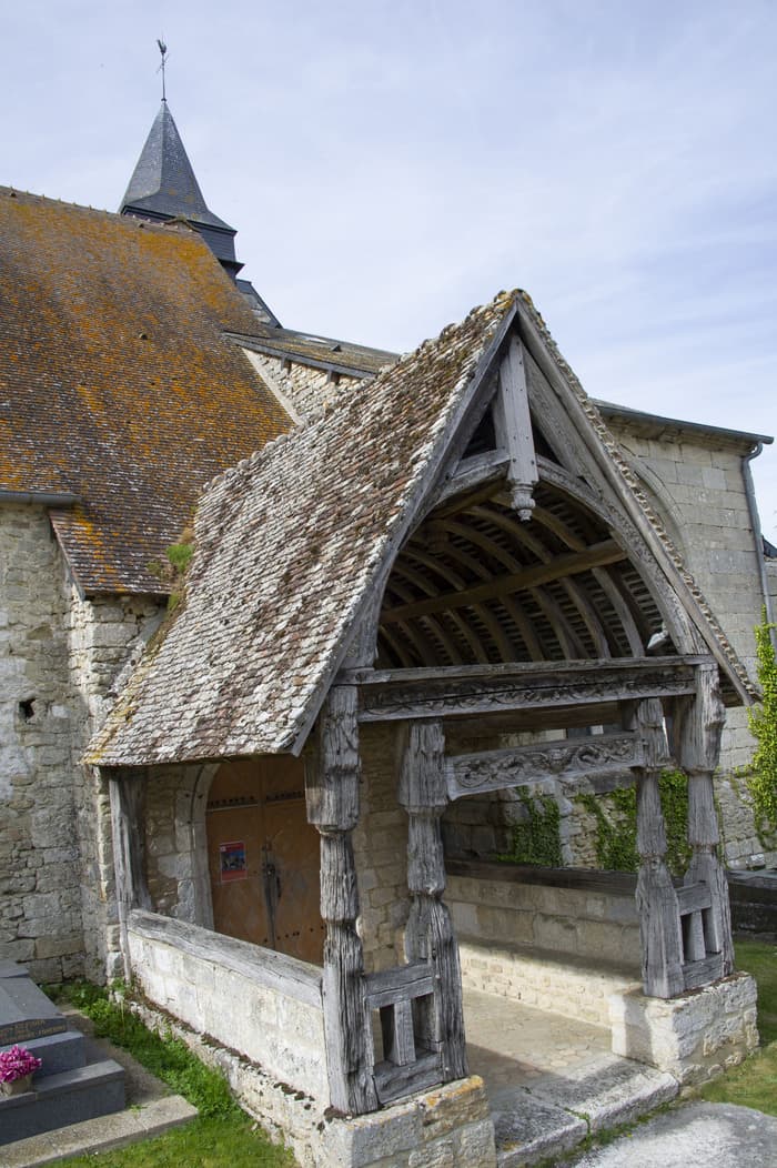 Exposition sur la rénovation du porche · photo 1