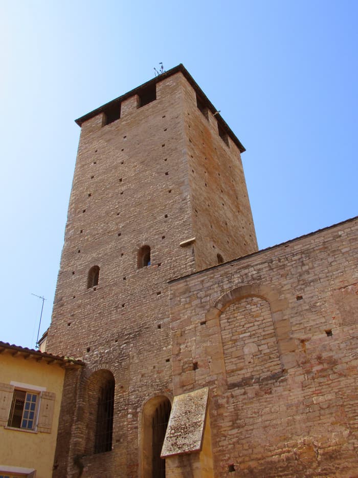 Visite de la tour des Fromages avec vue panoramique sur la cité-abbaye de Cluny · photo 1