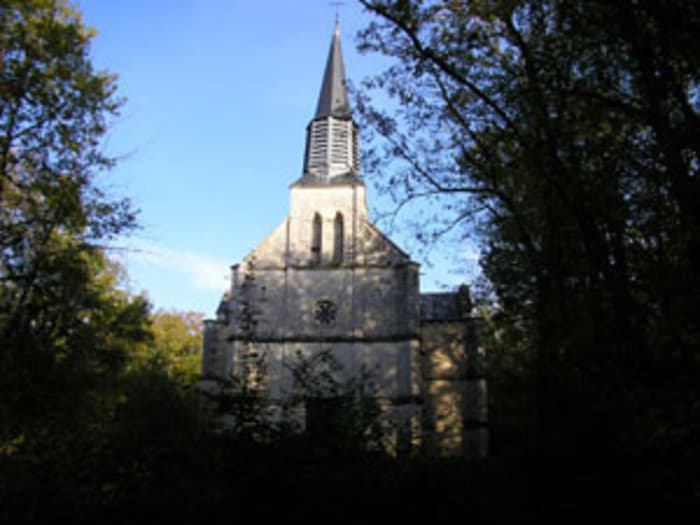 Visite de la chapelle d'Avigny et exposition sur le miel et les abeilles · photo 1