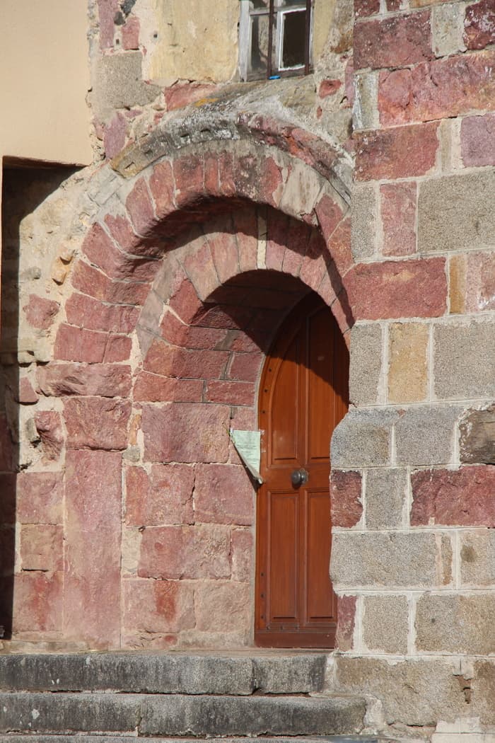 Visite guidée de l'église Saint-Pierre d'Isserteaux · photo 1