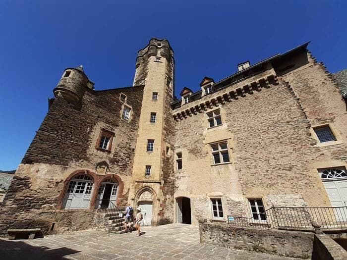 Partez à la découverte d'un château à l'histoire et à l'architecture remarquables, et visitez une exposition sur Valéry  · photo 1