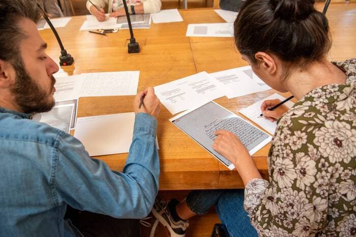 Atelier-enquête paléographique aux Archives nationales d'outre-mer · photo 1