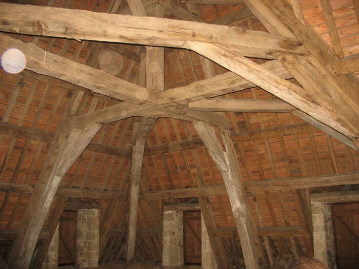 Visite guidée des combles de l'abbaye de Paimpont · photo 1