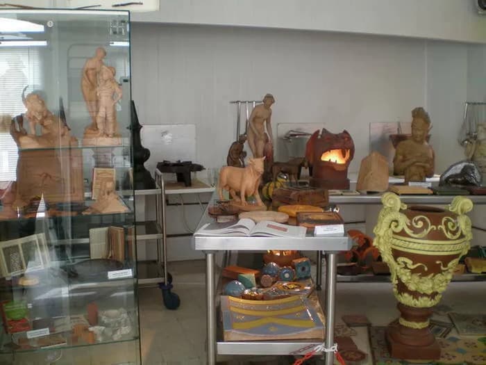 Exposition des productions de la tuilerie Perrusson · photo 1