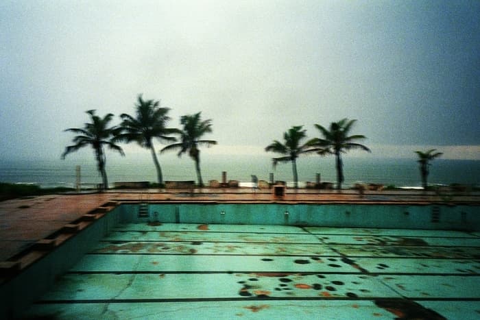 Bruno Boudjelal - Goudron : Tanger – Le Cap aux Rencontres d'Arles · photo 1