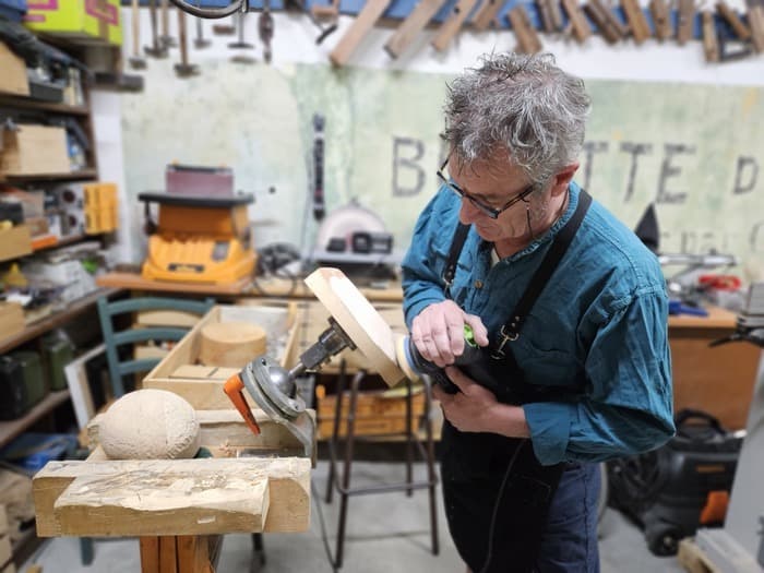 Visite de la chapellerie / Atelier de formier "Hats blocks Laforest" · photo 1