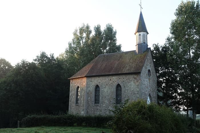 Visite libre des extérieurs de la chapelle · photo 1
