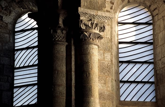 Visite guidée des tribunes de l'abbatiale de Conques · photo 1