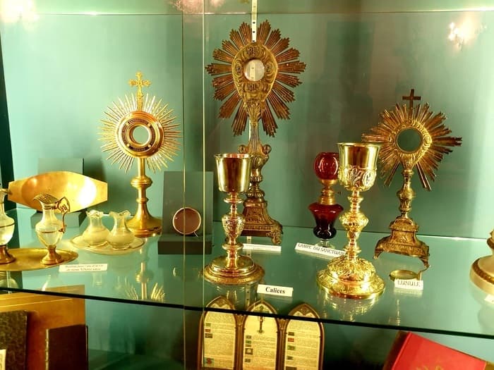 Visite commentée de l'église Saint-Adrien et sa salle du trésor · photo 1