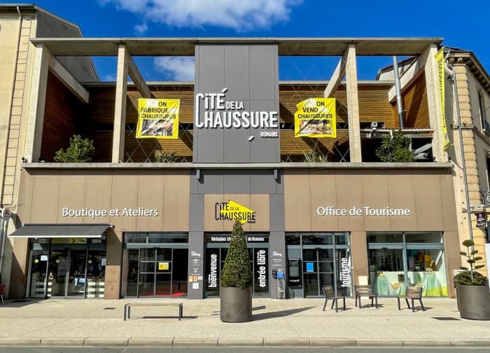 Visite guidée de la Cité de la Chaussure et de ses ateliers de fabrication · photo 1