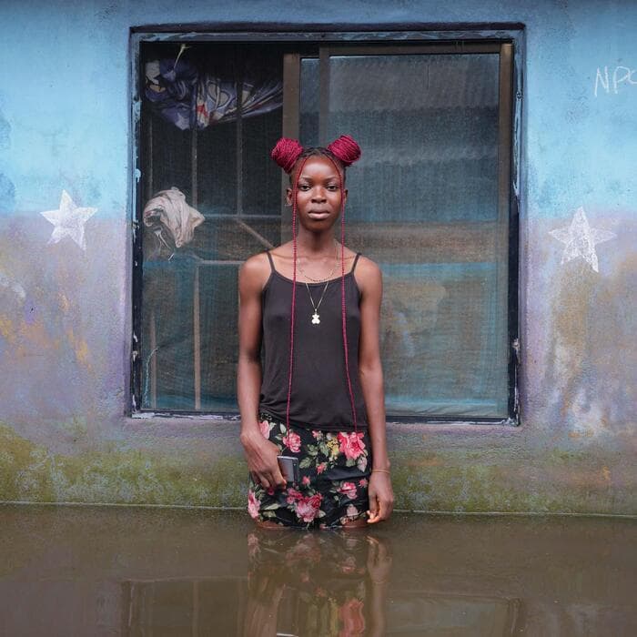 Drowning World - Gideon Mendel · photo 1
