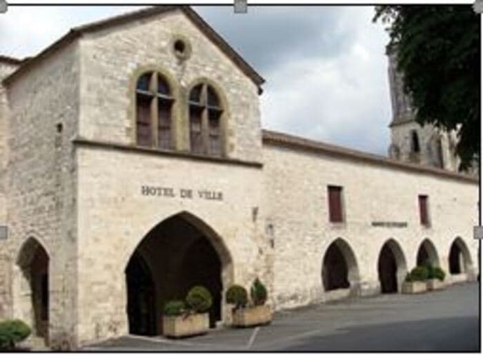 Visite de la mairie actuelle de Castillonnès · photo 1