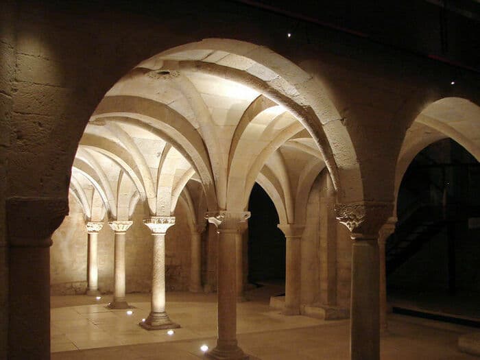 Visite libre de l'abbatiale Sainte-Marie de Cruas · photo 1