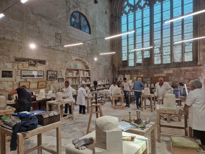 Découverte de l’atelier de sculpture sur pierre de Saintes · photo 1