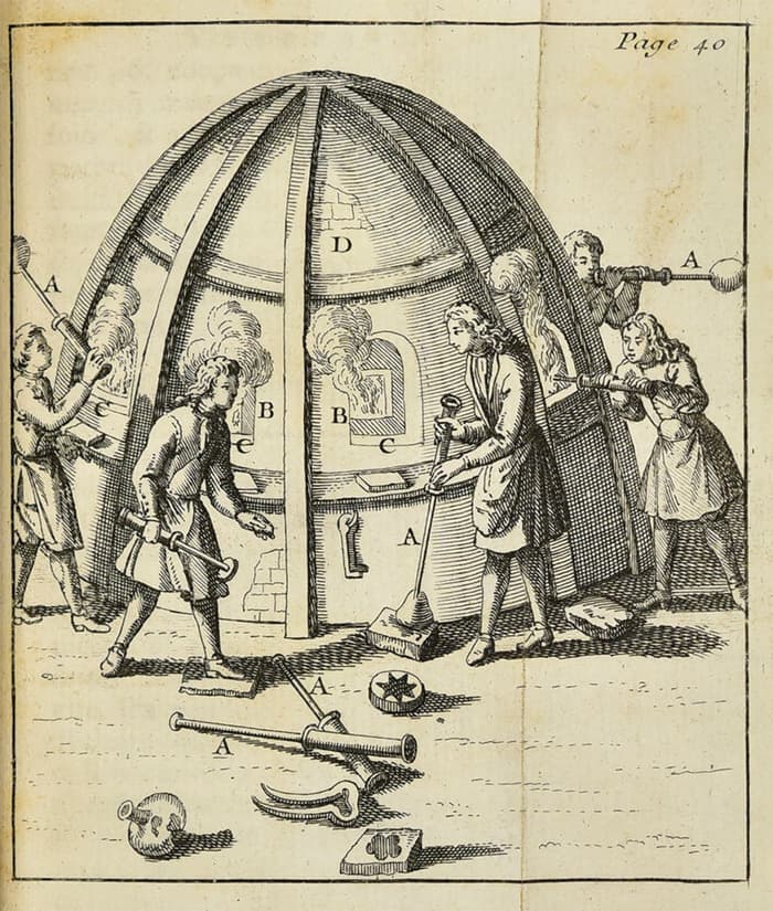 Levez les yeux ! Visite guidée "à la découverte du passé verrier du Cotentin et de la verrerie royale de La Glacerie" · photo 1