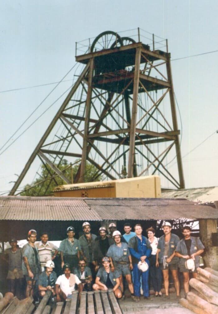 Visite guidée de l’exposition « Mission en Inde, l’incroyable aventure de mineurs français » avec témoignages de mineurs · photo 1