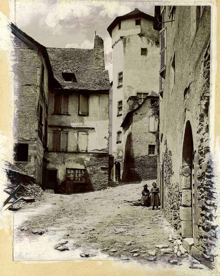 [Visite commentée] Conques hier et aujourd’hui : visite du village en image · photo 1