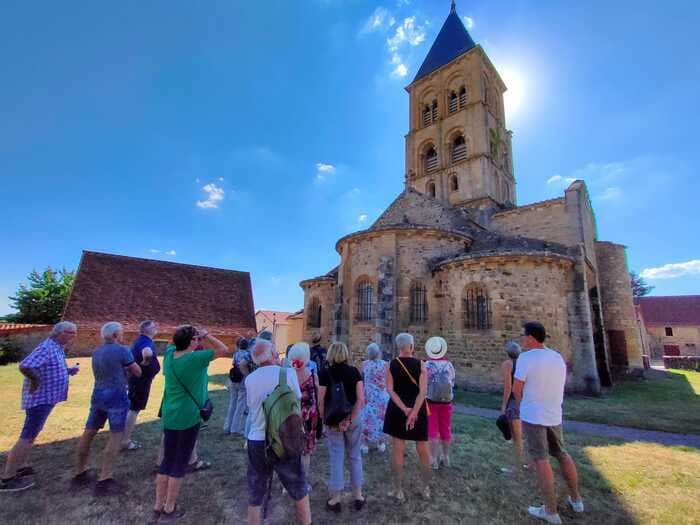 Visite du Bourg de Saint-Laurent-en-Brionnais · photo 1
