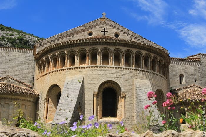 Visite guidée de l'abbaye de Saint-Guilhem-le-Désert · photo 1