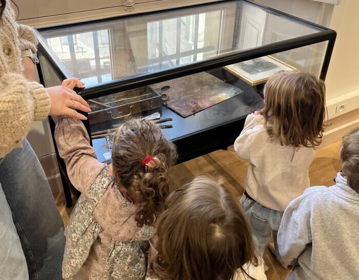Visite aux enfants - Musée Arts & Figures des Pyrénées Centrales · photo 1
