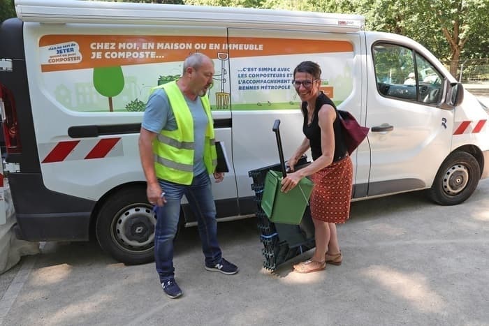 Distributions de composteurs · photo 1