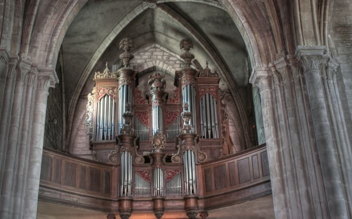 Visite libre ou commentée de l’église Saint-Nicolas sur fond musical · photo 1