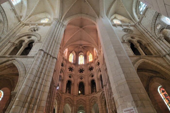 Déambulations dans l'église Saint-Sulpice de Chars · photo 1