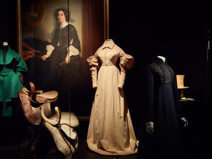 Visite guidée de l'exposition Amazones, Cavalières et icônes de mode · photo 1