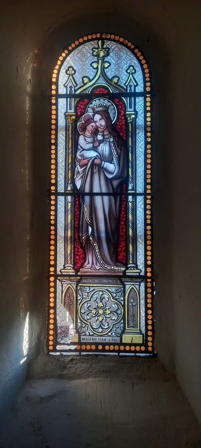Visite guidée : restauration et création de vitraux dans une église sauvegardée · photo 1