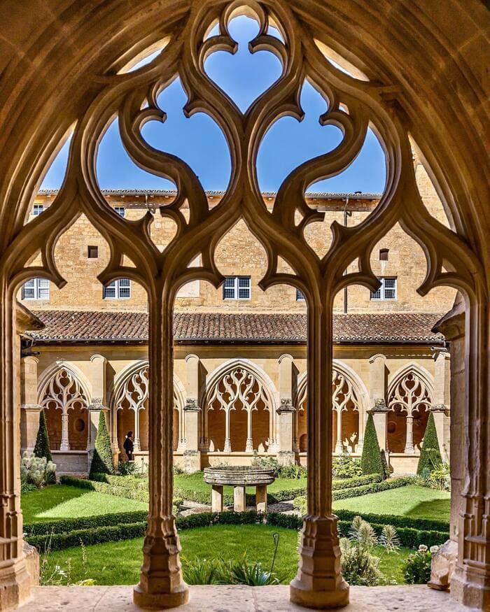 Visite guidée au cloître de Cadouin · photo 1