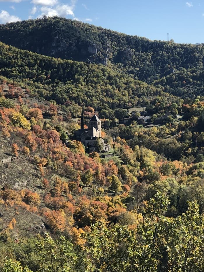 Visitez l'église Notre-Dame des Treilles · photo 1