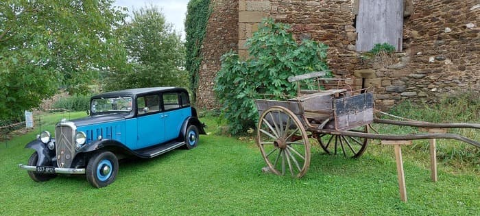 Exposition de voiture anciennes · photo 1