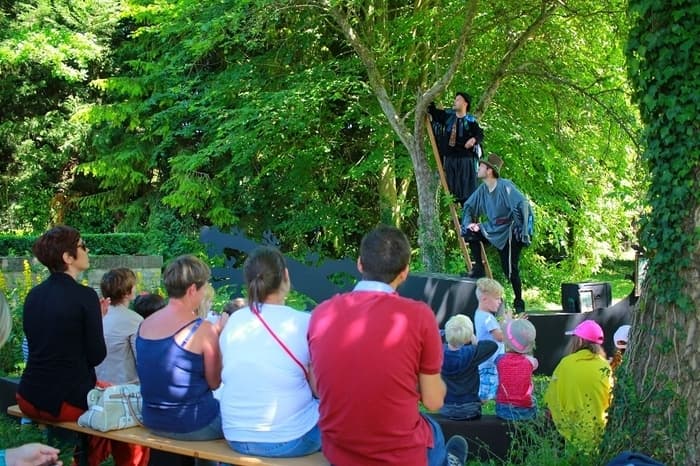 Chut ! l’arbre - Compagnie Chamane avec la Chorale Gamins-Gamines · photo 1