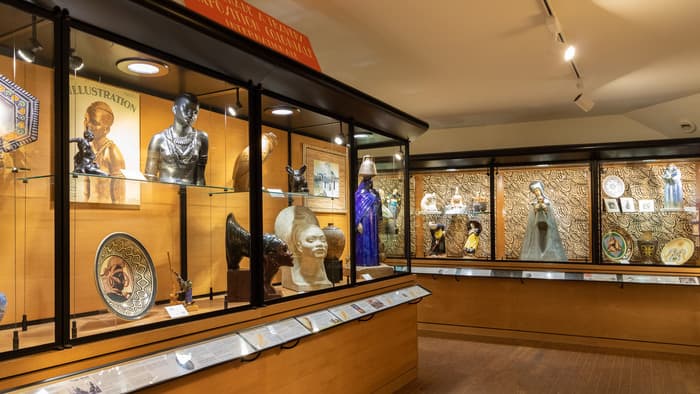 Visite de l'exposition permanente du Musée de la Faïence de Quimper · photo 1