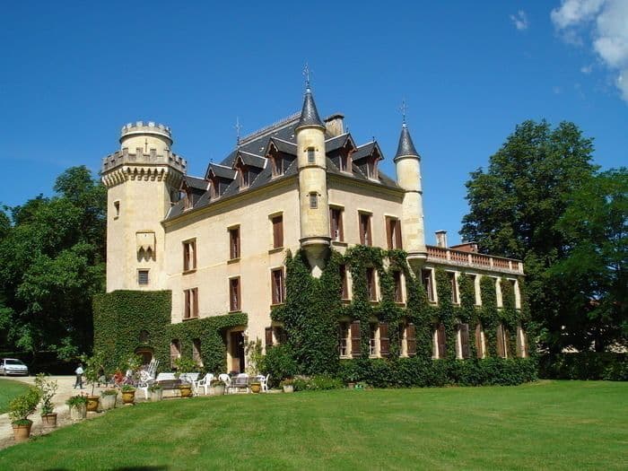 Visite commentée : venez découvrir cette ancienne salle gasconne remaniée au XIXe siècle · photo 1