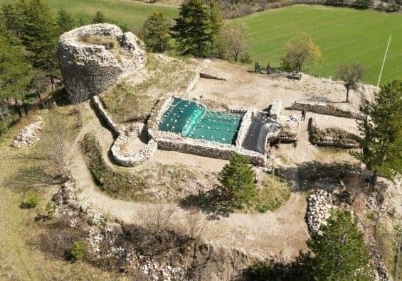 visite du chantier de sauvegarde du château des Flotte · photo 1