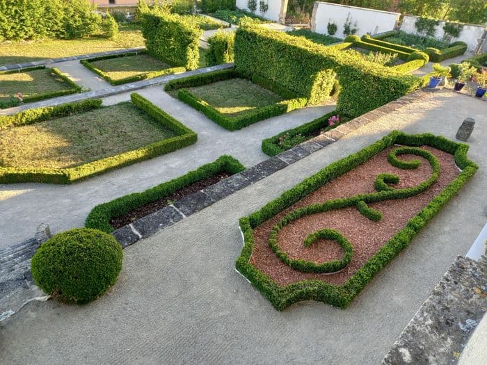 Découvrez l'ensemble seigneurial de Parey-sous-Montfort · photo 1