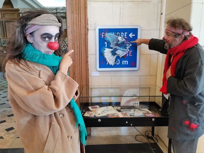 Visite clownesque par la compagnie « Les 2 de la Spontanée » · photo 1