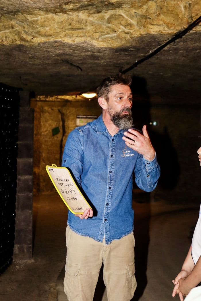 Visite avec dégustation de vins en troglodyte · photo 1