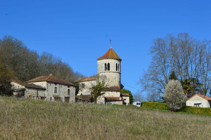 Église Saint-Just d'Hautefage-la-Tour - visite libre · photo 1