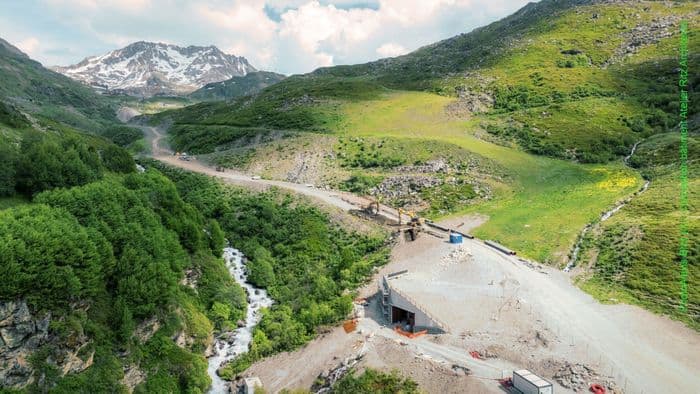 Visite de la centrale hydroélectrique de Péclet · photo 1
