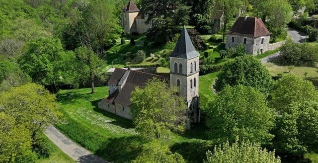 Visite de l'église de Camy & exposition Claire Tabouret · photo 1