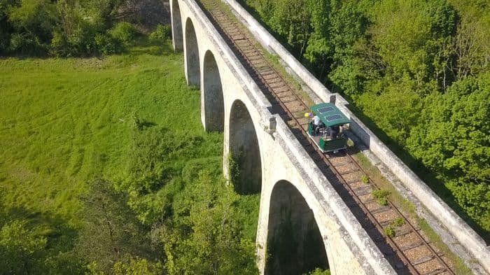 Vélorail avec visite guidée du Camp de la Paix · photo 1