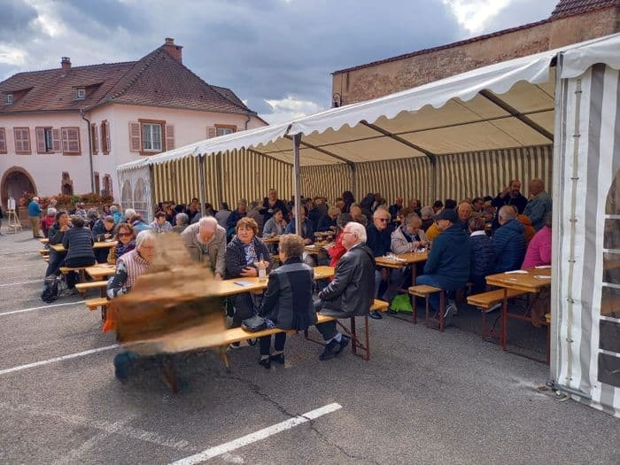 Déjeuner et animations familiales dans un cadre historique · photo 1