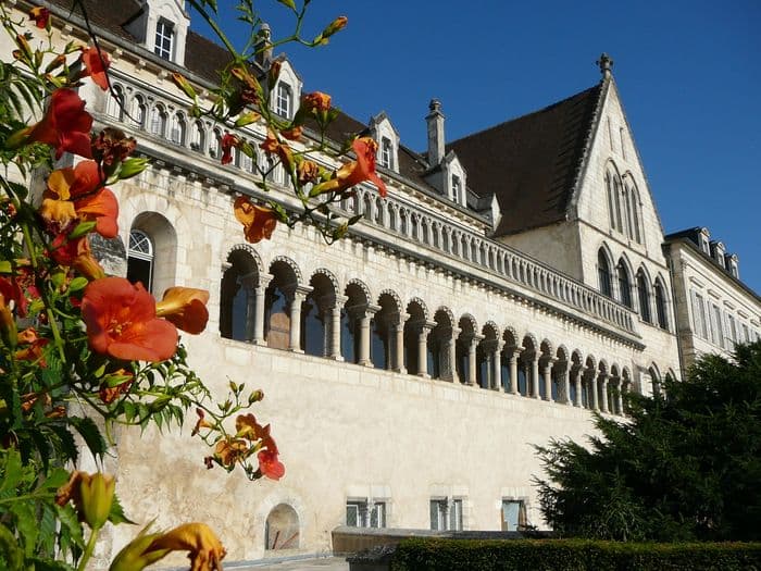 Visite guidée de la préfecture de l'Yonne · photo 1